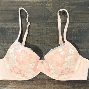 Victoria’s Secret Body by Victoria Lined Demi Pink Lace Underwire Criss Cross